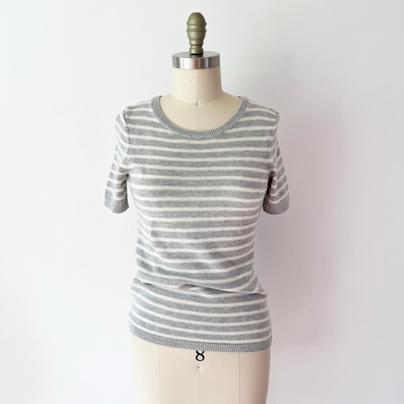 GAP Super Soft Sweater Tee in Gray Stripes / Light Academia Classic Style Top - Picture 1 of 6